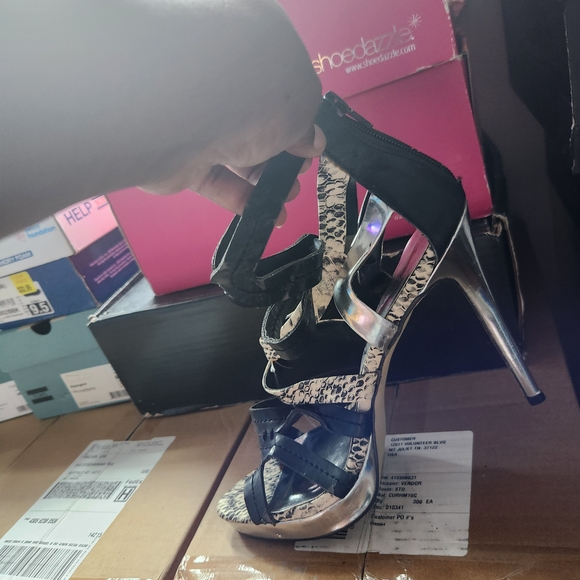 Heels - Picture 8 of 16